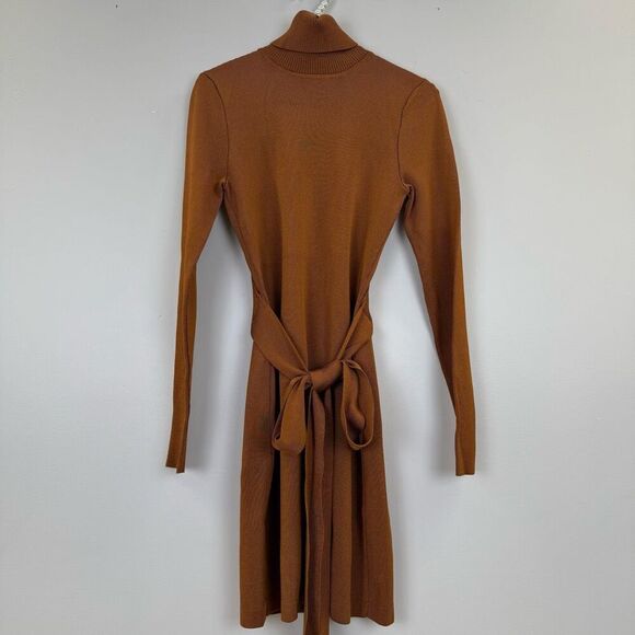 Toccin Sofia Racer Mini Dress 🪷 - Picture 8 of 10